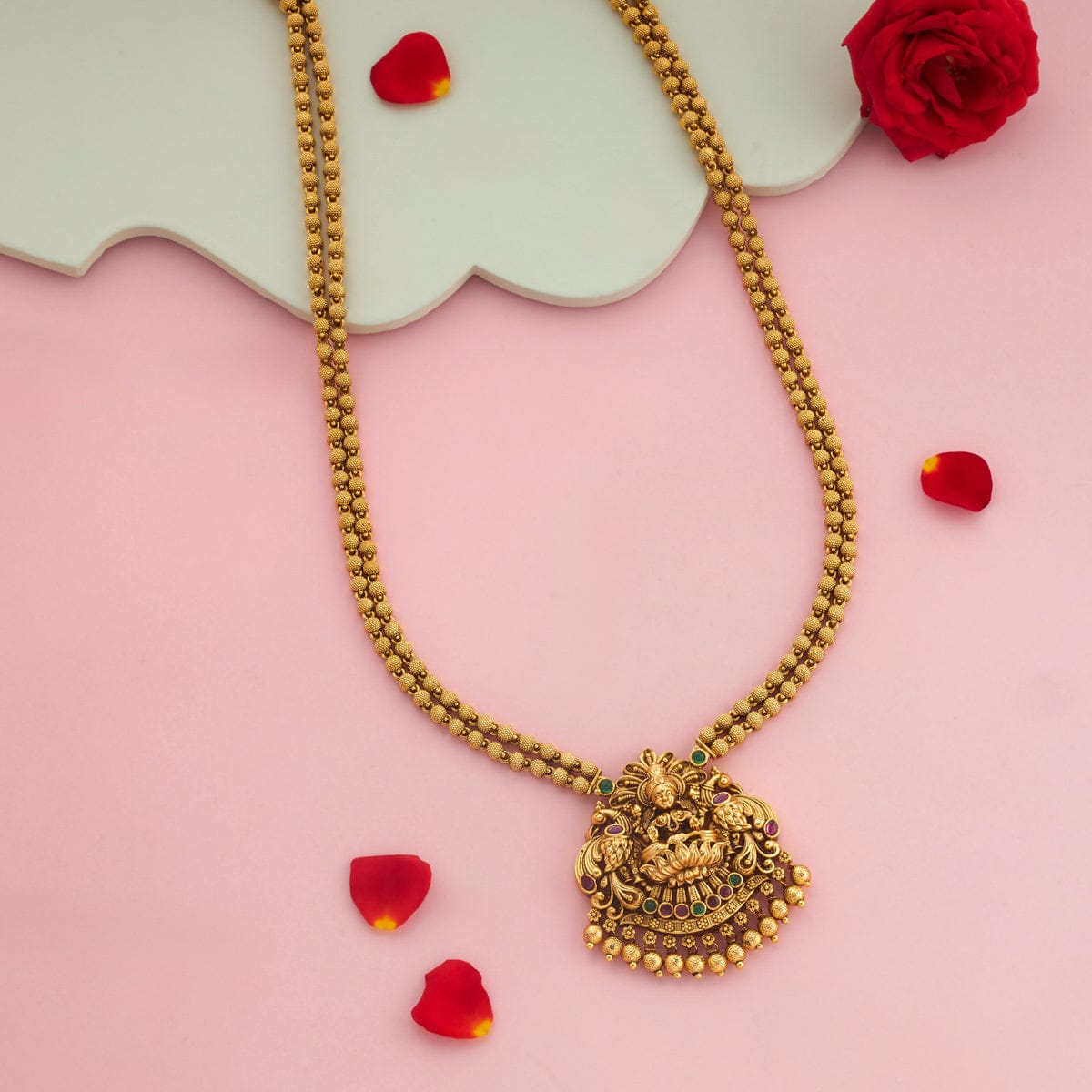 Antique Necklace Antique Necklace 196812