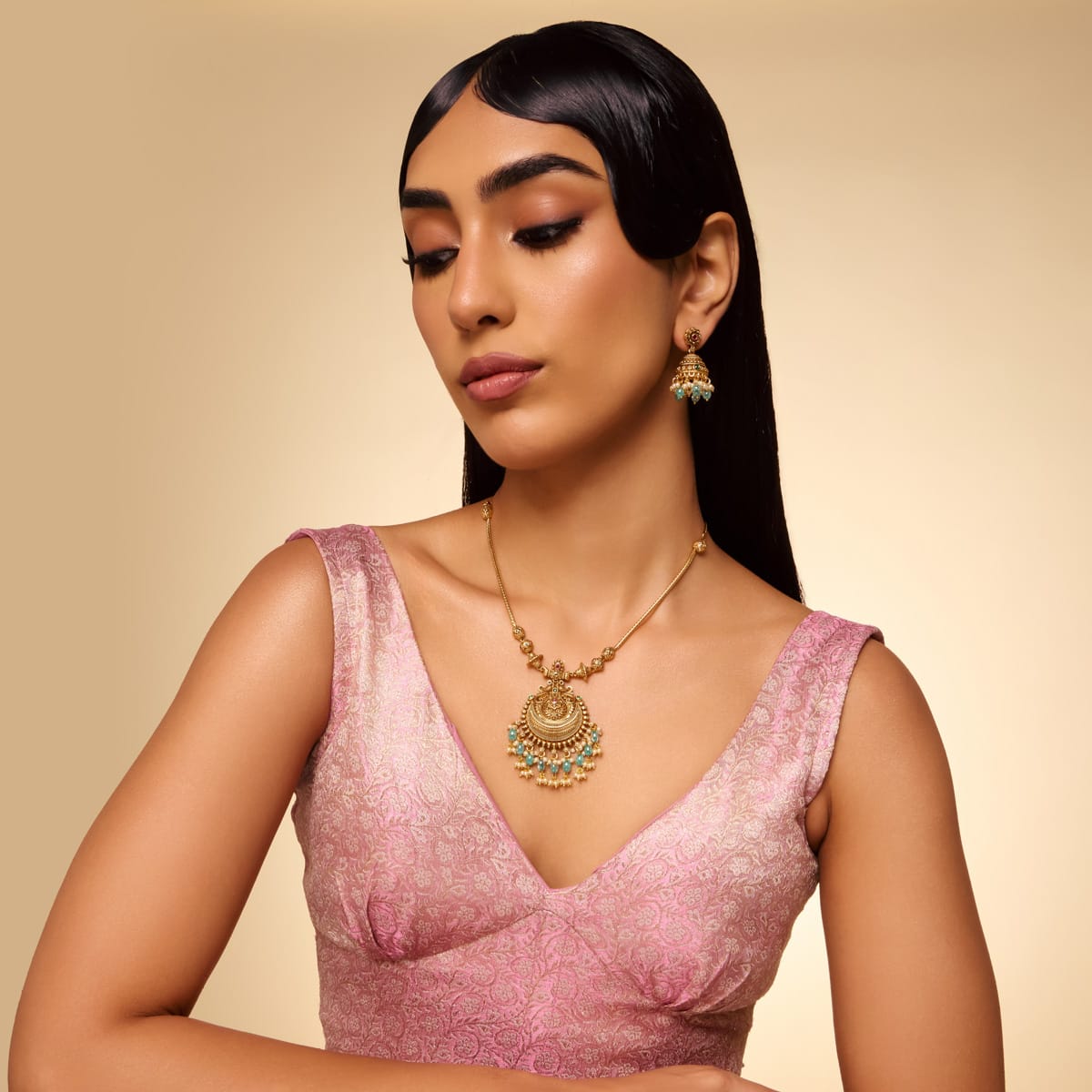 Antique Necklace Antique Necklace 201899