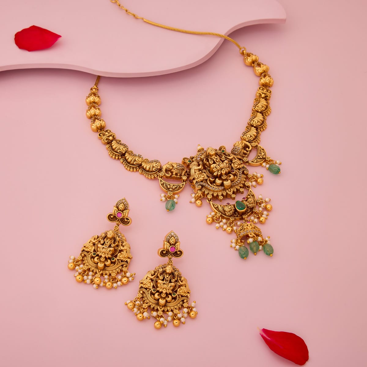 Antique Necklace Antique Necklace 202471