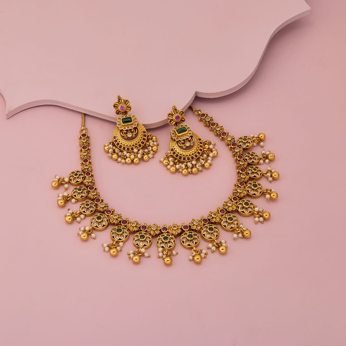 Antique Necklace Antique Necklace 202508