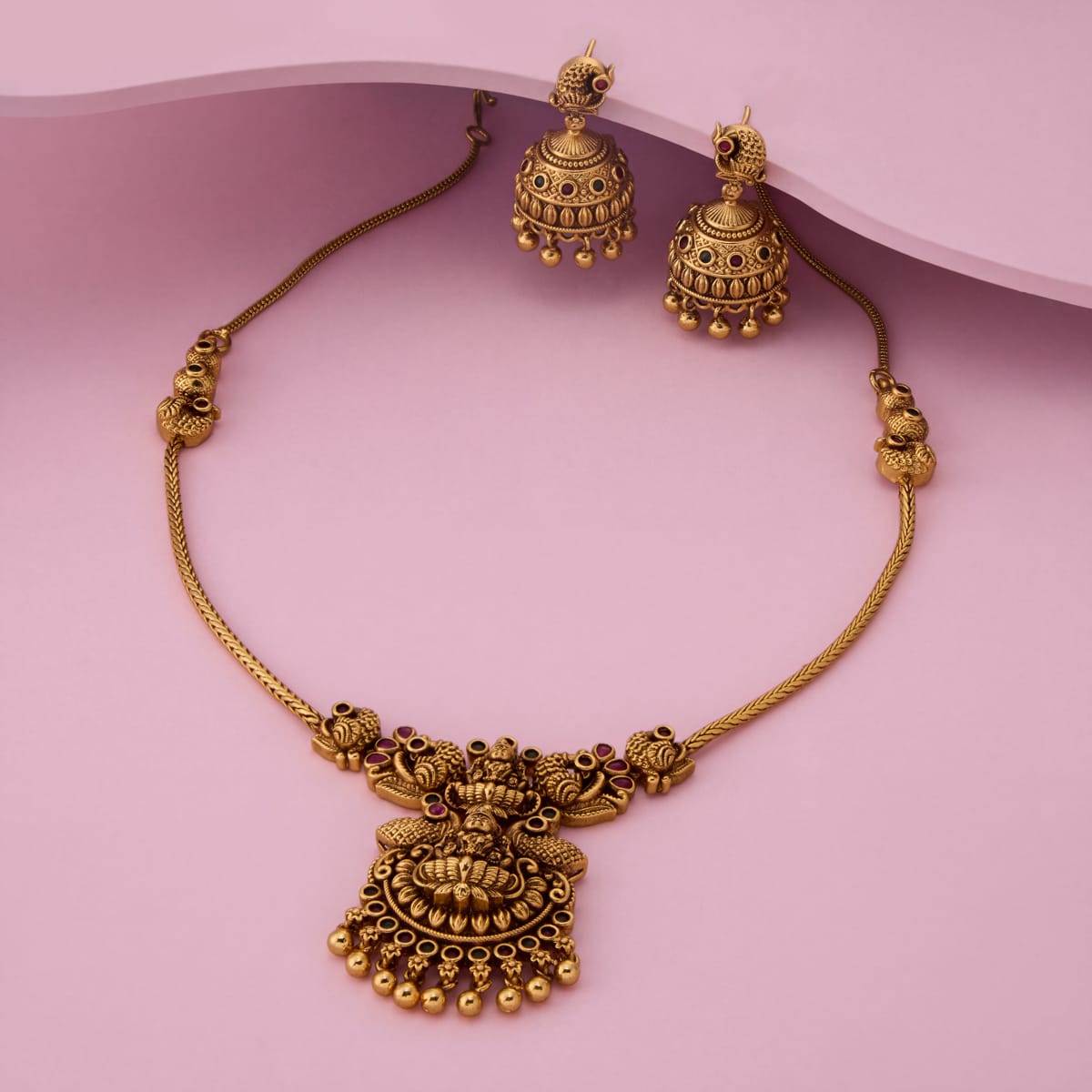 Antique Necklace Antique Necklace 202536