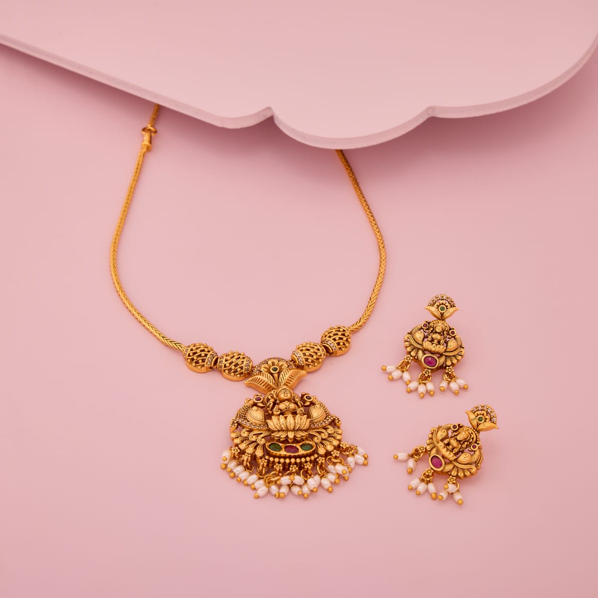 Antique Necklace Antique Necklace 203481