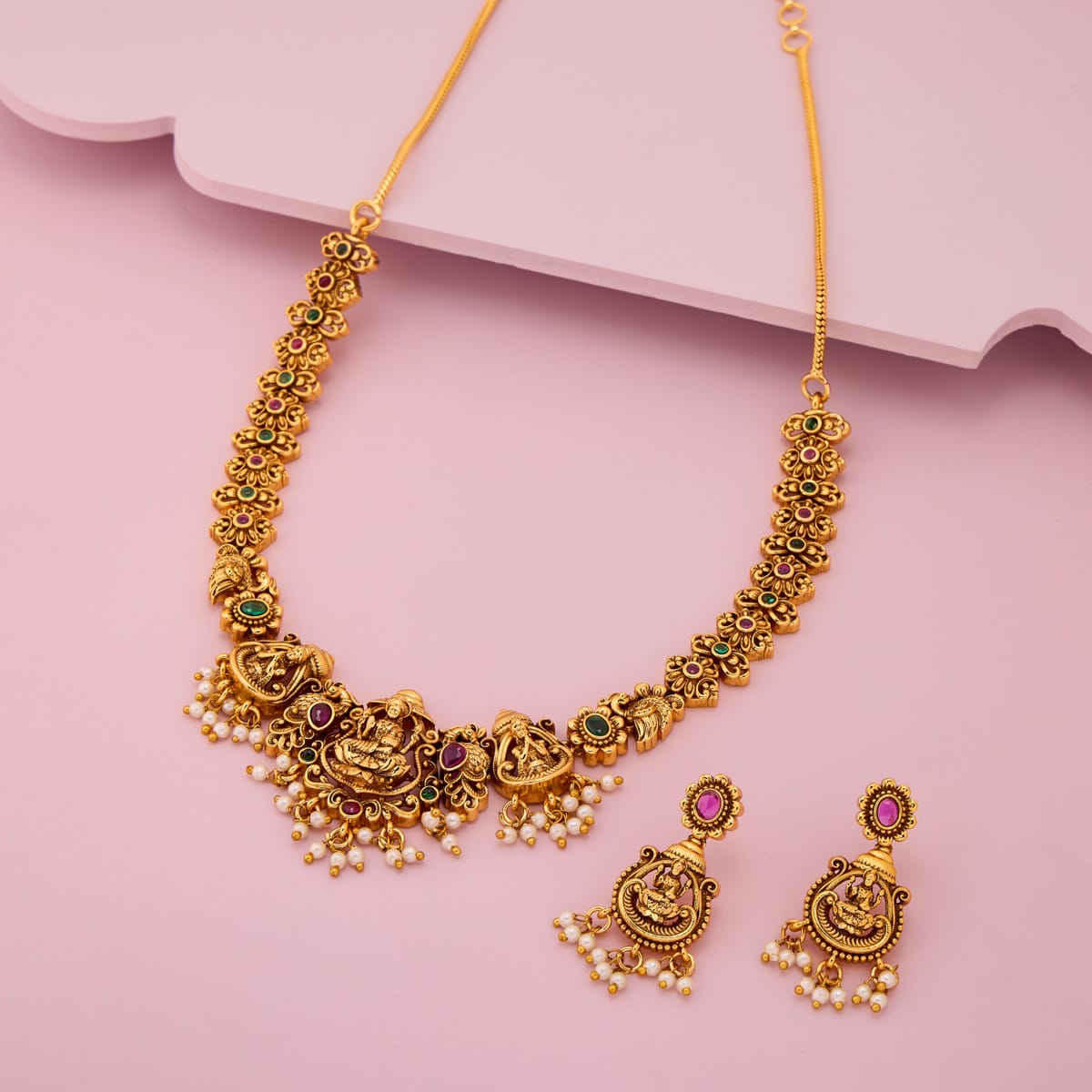 Antique Necklace Antique Necklace 204180