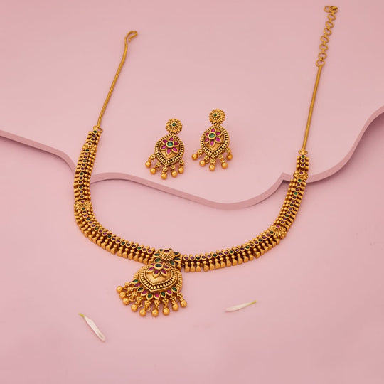 Antique Necklace Antique Necklace 204768