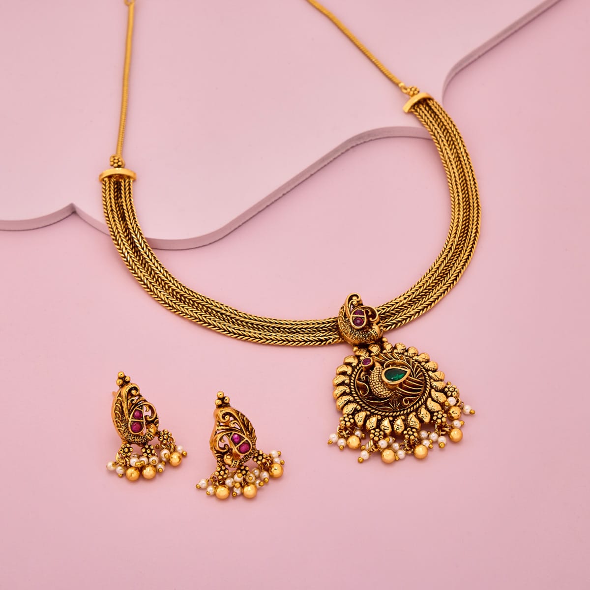 Antique Necklace Antique Necklace 204774
