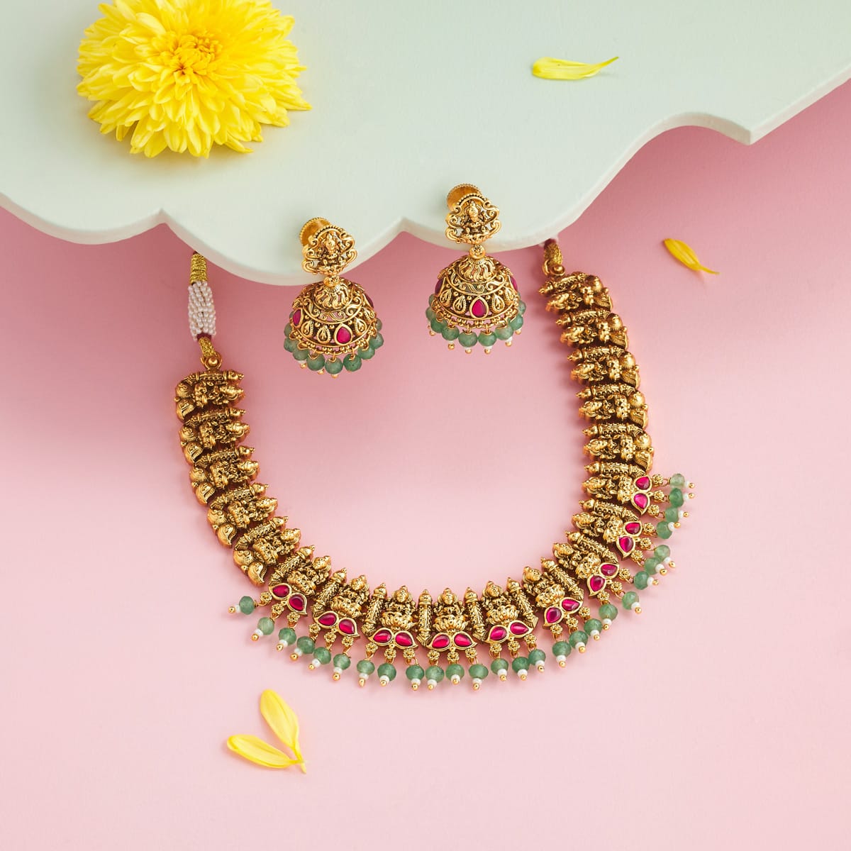 Antique Necklace Antique Necklace 205185
