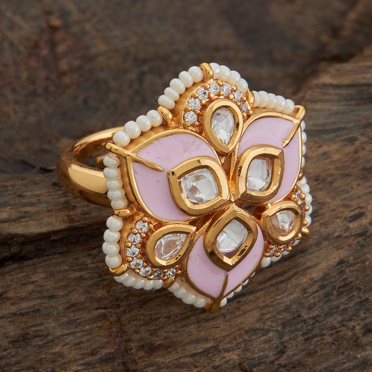 Golden Ladies Gold Kundan Ring at Rs 48000 in Jaipur | ID: 23521235212