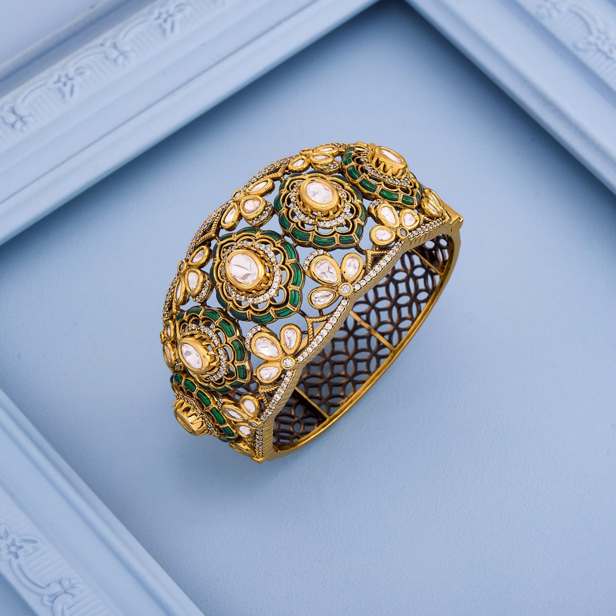 Kundan Kada Kundan Kada 193239