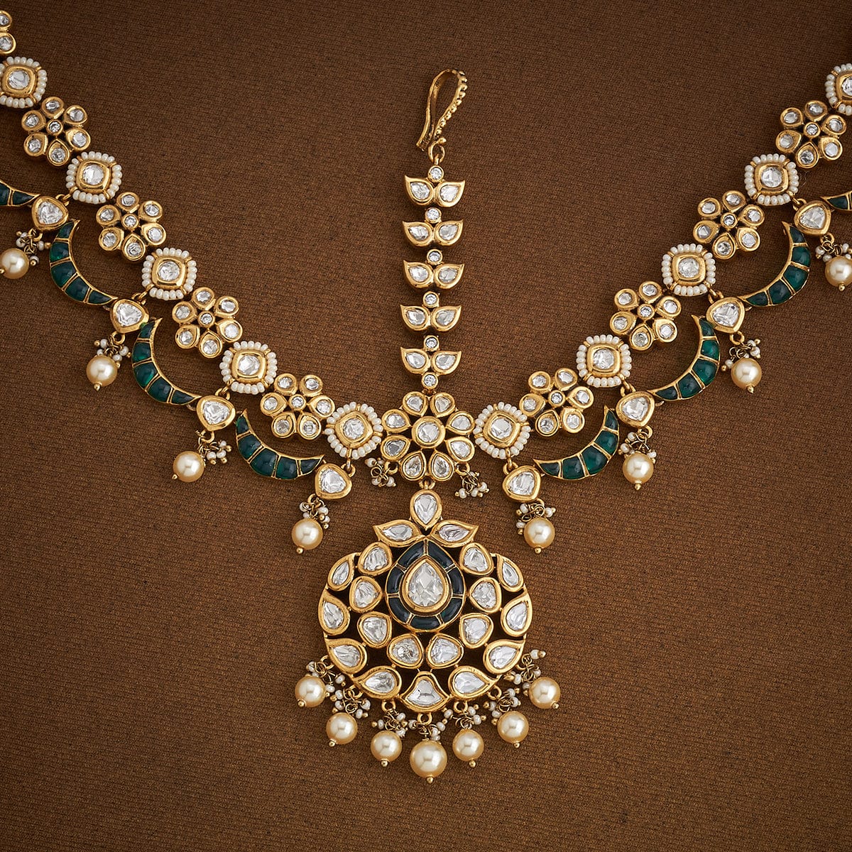 Kundan Tikka Kundan Tikka 181140