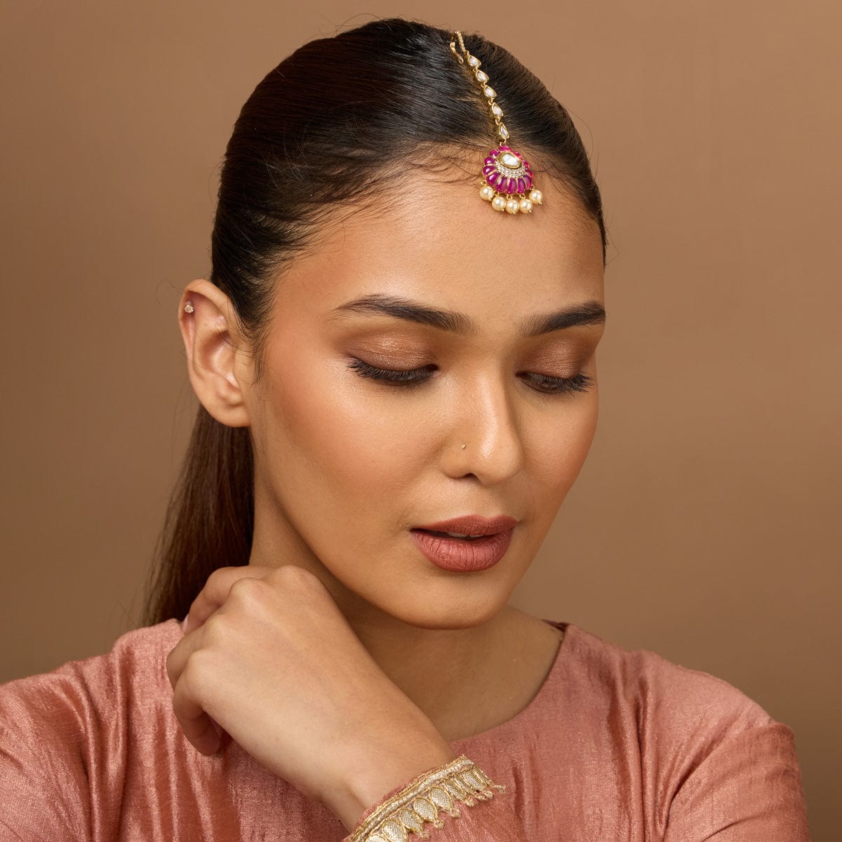 Kundan Tikka Kundan Tikka 184781