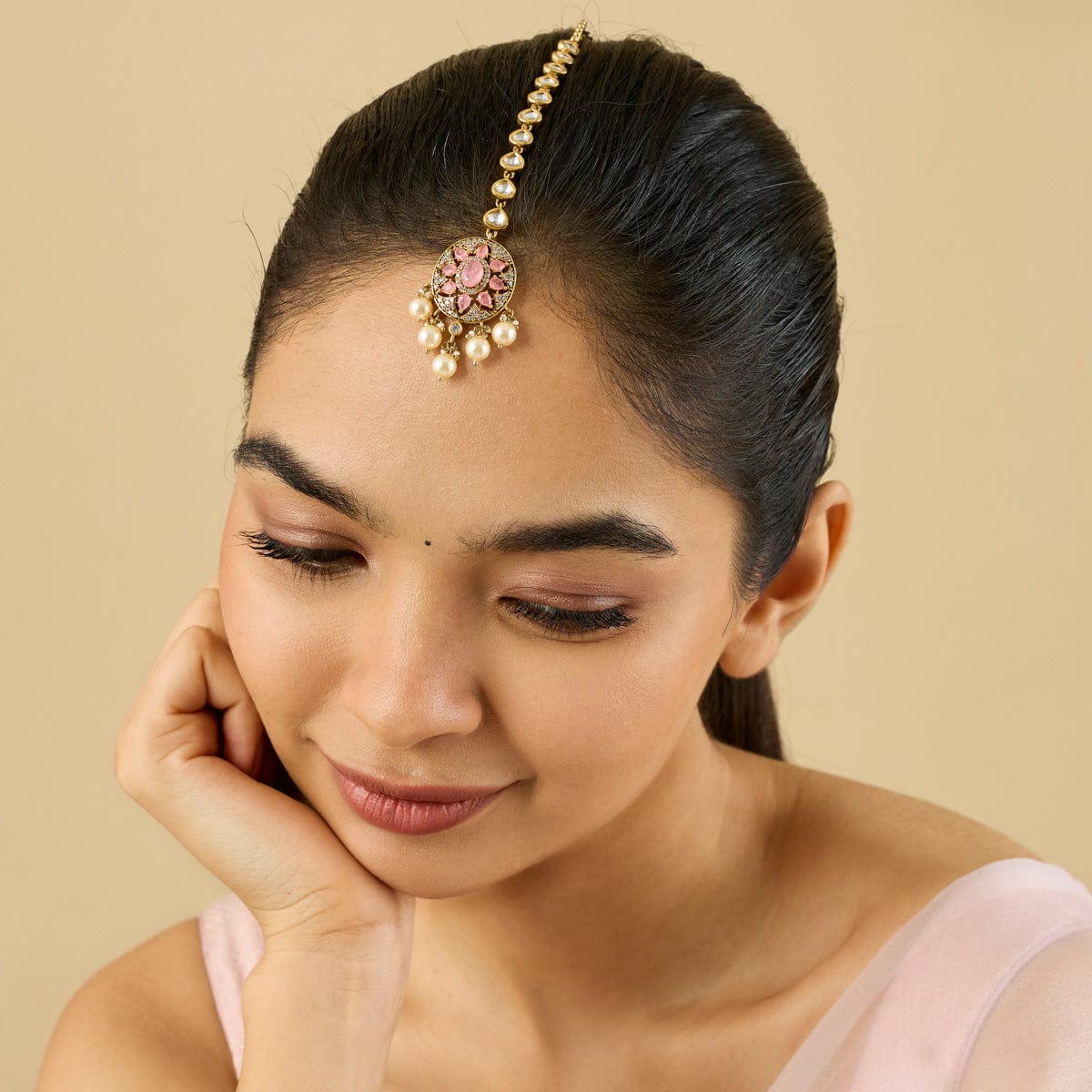 Kundan Tikka Kundan Tikka 184838