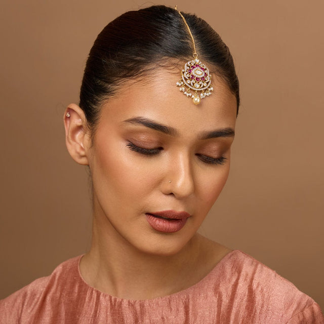 Kundan Tikka Kundan Tikka 185314