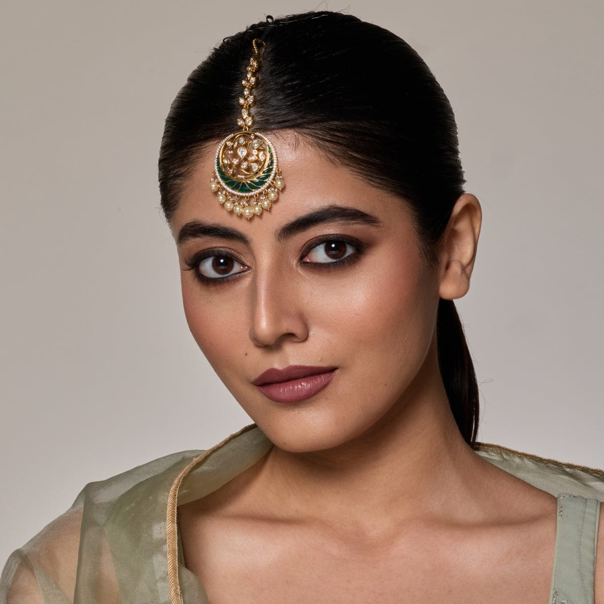 Kundan Tikka Kundan Tikka 189201