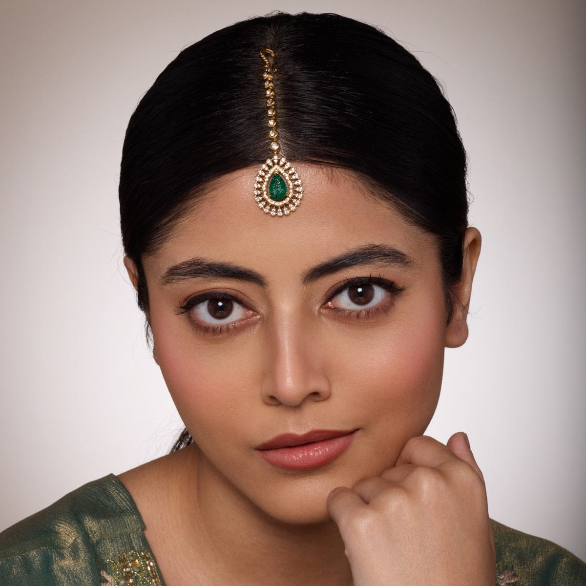 Kundan Tikka Kundan Tikka 191750