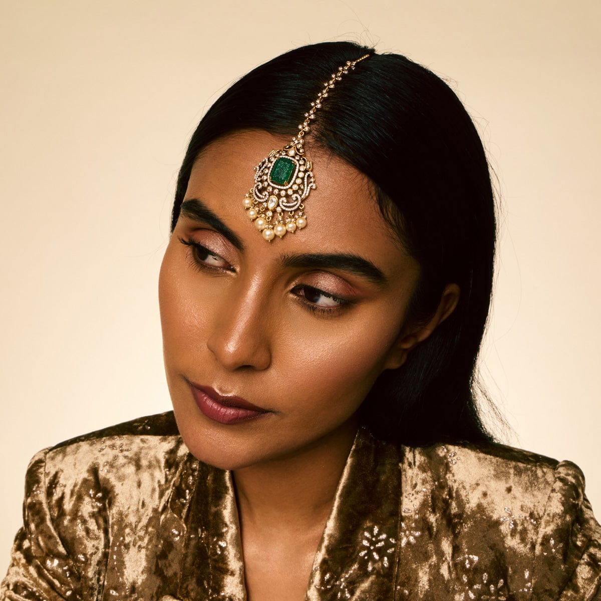 Kundan Tikka Kundan Tikka 193253