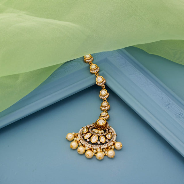Kundan Tikka Kundan Tikka 201505