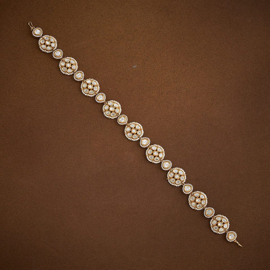 Kundan Tikka Kundan Tikka 181388
