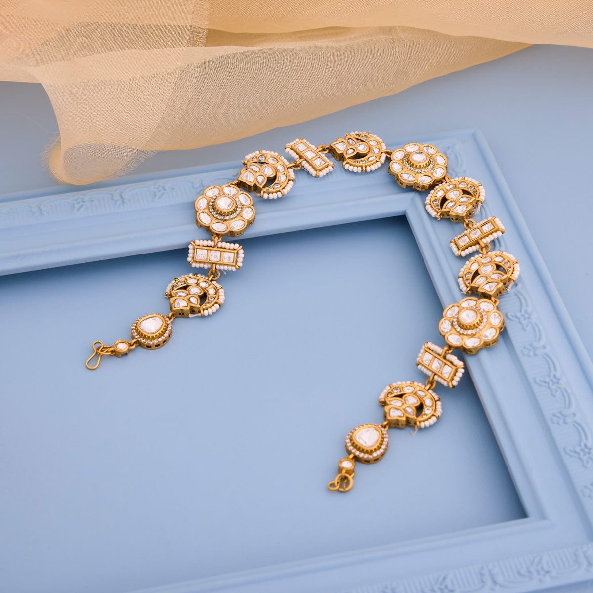 Kundan Tikka Kundan Tikka 193690