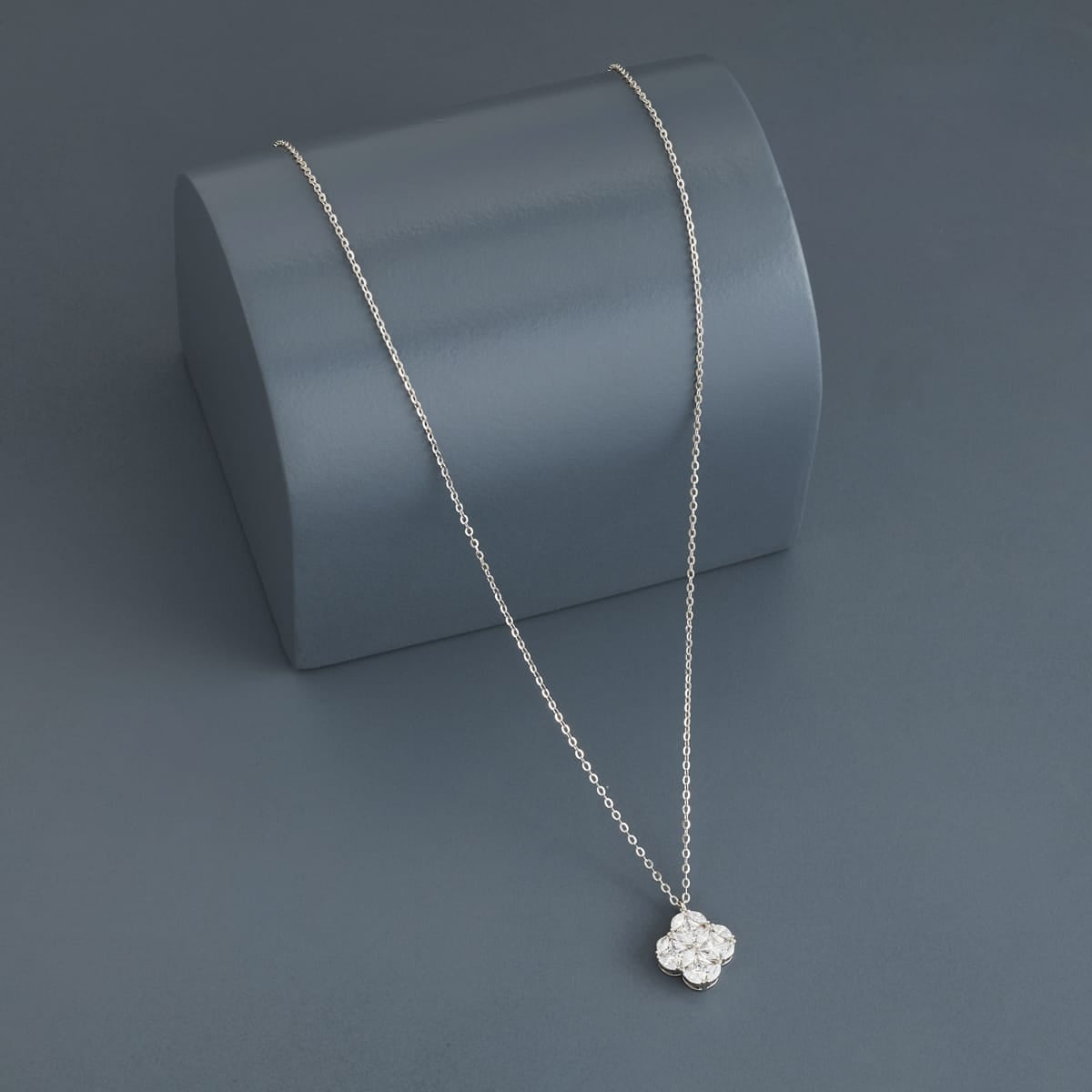 Silver Chain Pendant 92.5 Silver Pendant with Chain 200747