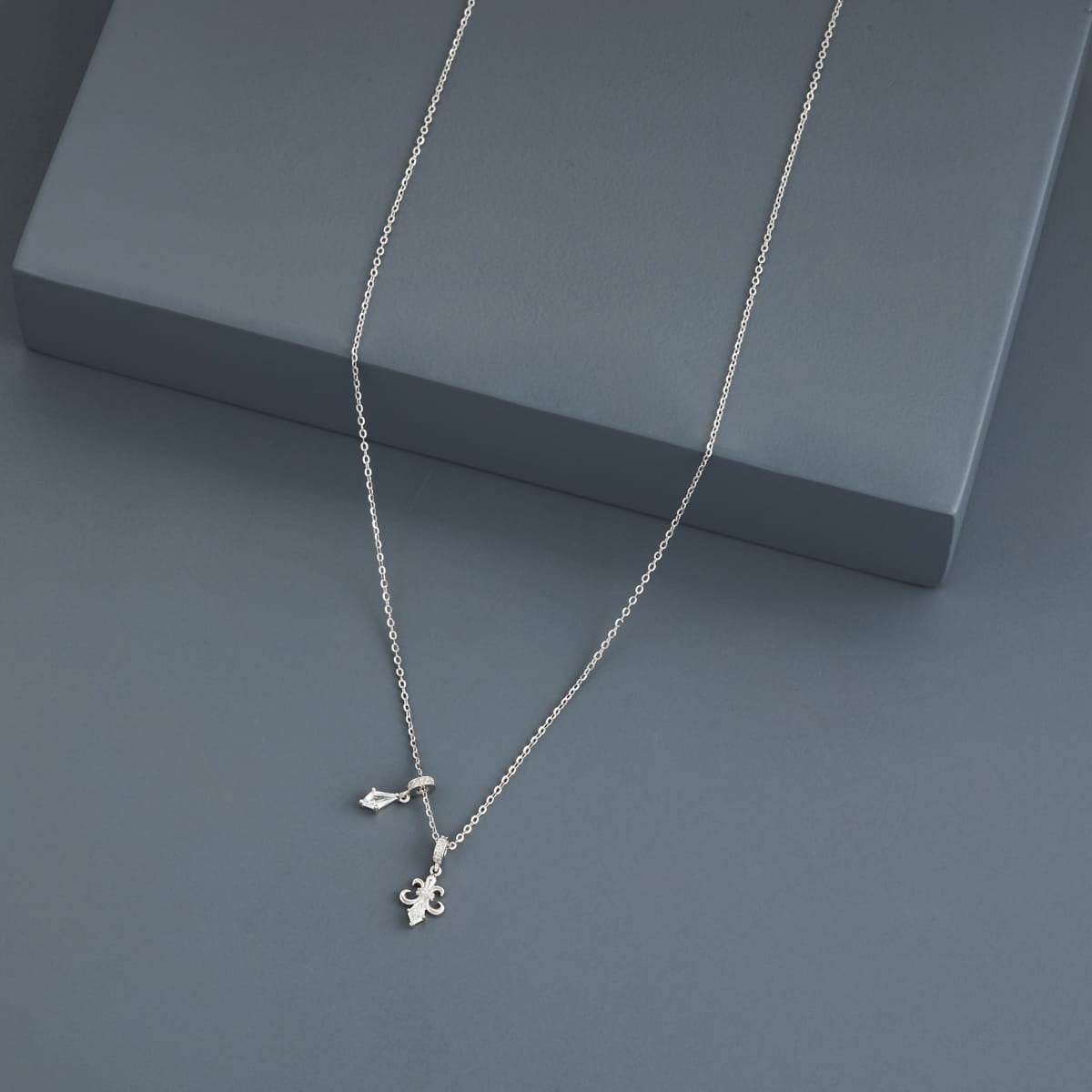 Silver Chain Pendant 92.5 Silver Pendant with Chain 200764