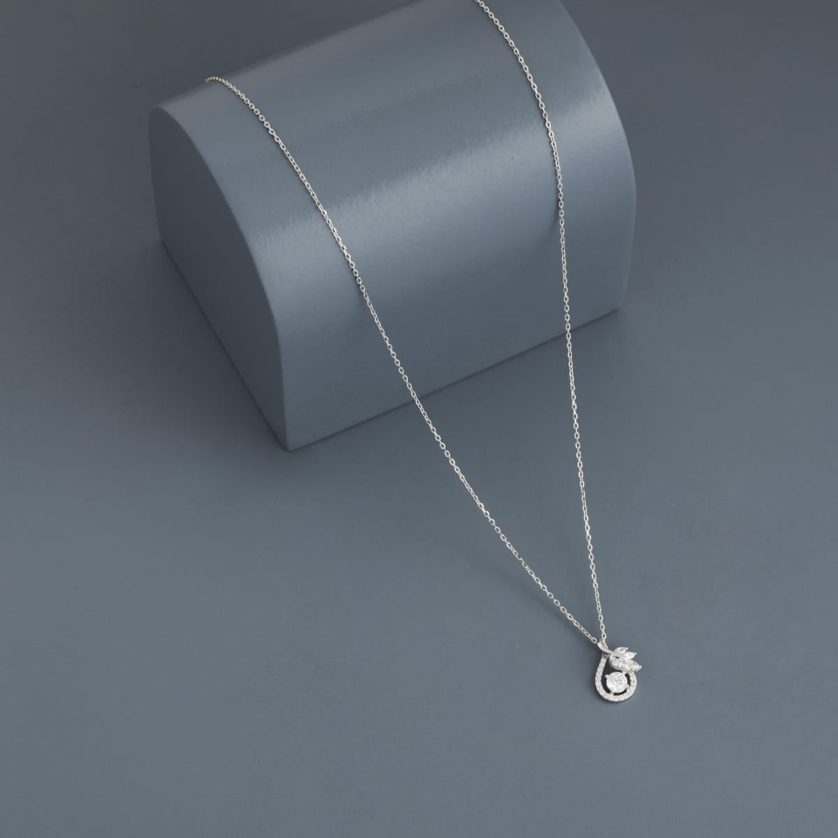 Silver Chain Pendant 92.5 Silver Pendant with Chain 200777