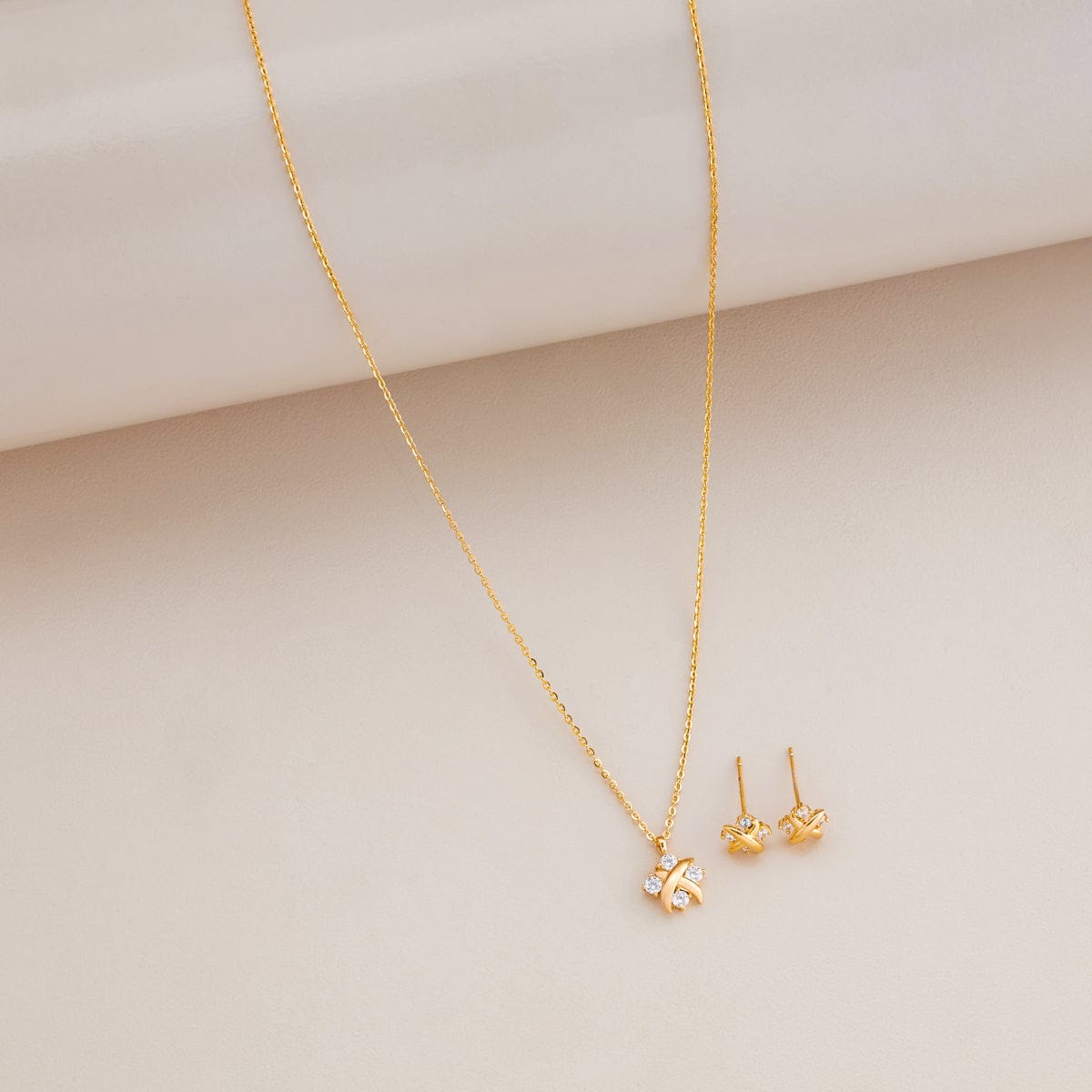 Silver Chain Pendant Earring Set 92.5 Silver Pendant with Chain and Earring Set 194613