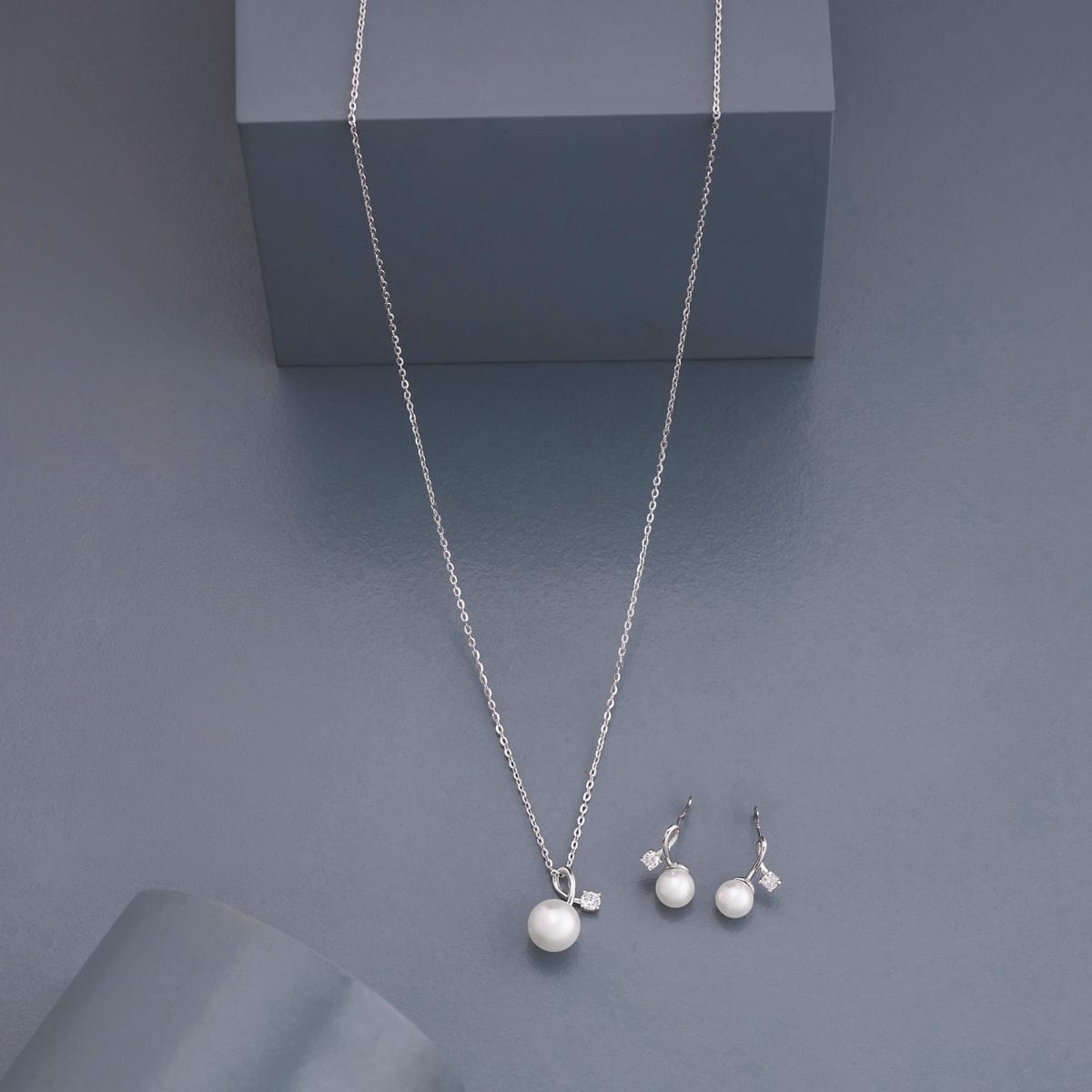 Silver Chain Pendant Earring Set 92.5 Silver Pendant with Chain and Earring Set 194614