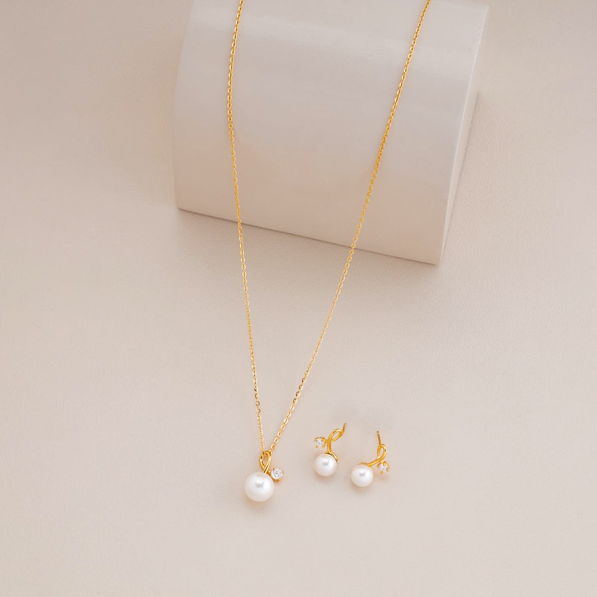 Silver Chain Pendant Earring Set 92.5 Silver Pendant with Chain and Earring Set 194614