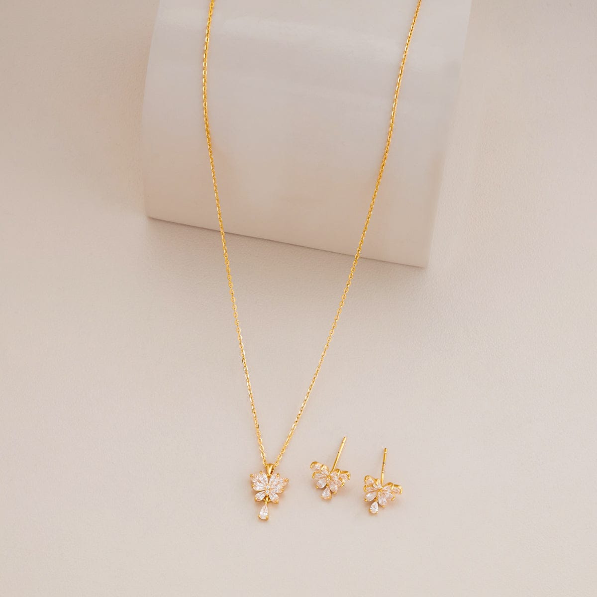 Silver Chain Pendant Earring Set 92.5 Silver Pendant with Chain and Earring Set 194617