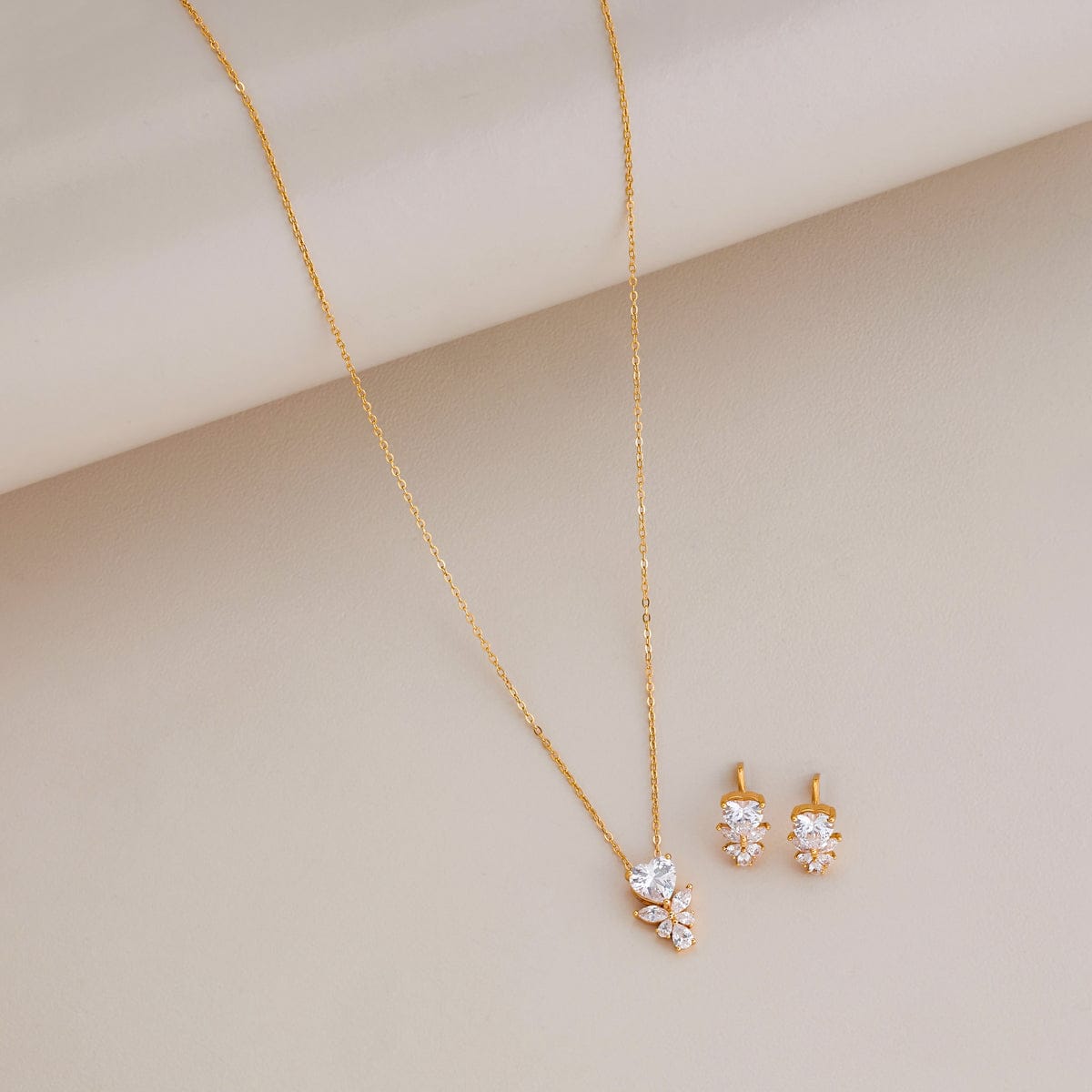 Silver Chain Pendant Earring Set 92.5 Silver Pendant with Chain and Earring Set 194795