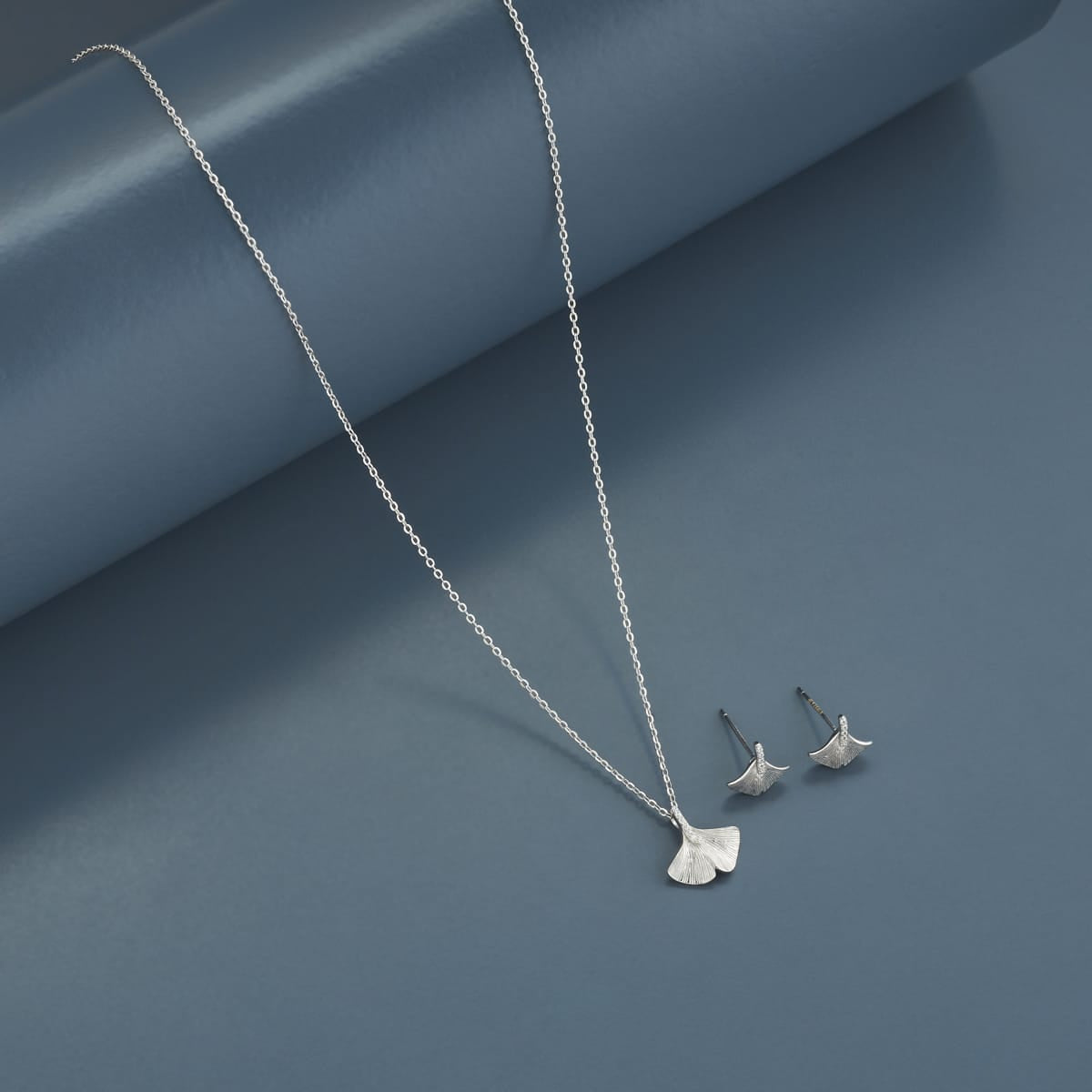 Silver Chain Pendant Earring Set 92.5 Silver Pendant with Chain and Earring Set 200622