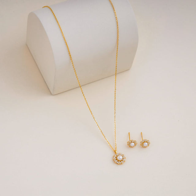 Silver Chain Pendant Earring Set 92.5 Silver Pendant with Chain and Earring Set 200639