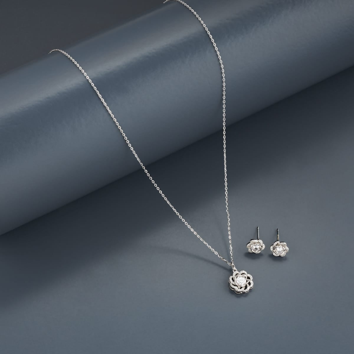 Silver Chain Pendant Earring Set 92.5 Silver Pendant with Chain and Earring Set 200642