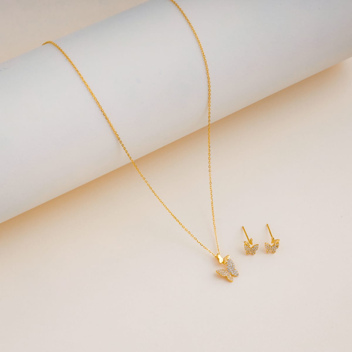 Silver Chain Pendant Earring Set 92.5 Silver Pendant with Chain and Earring Set 200644