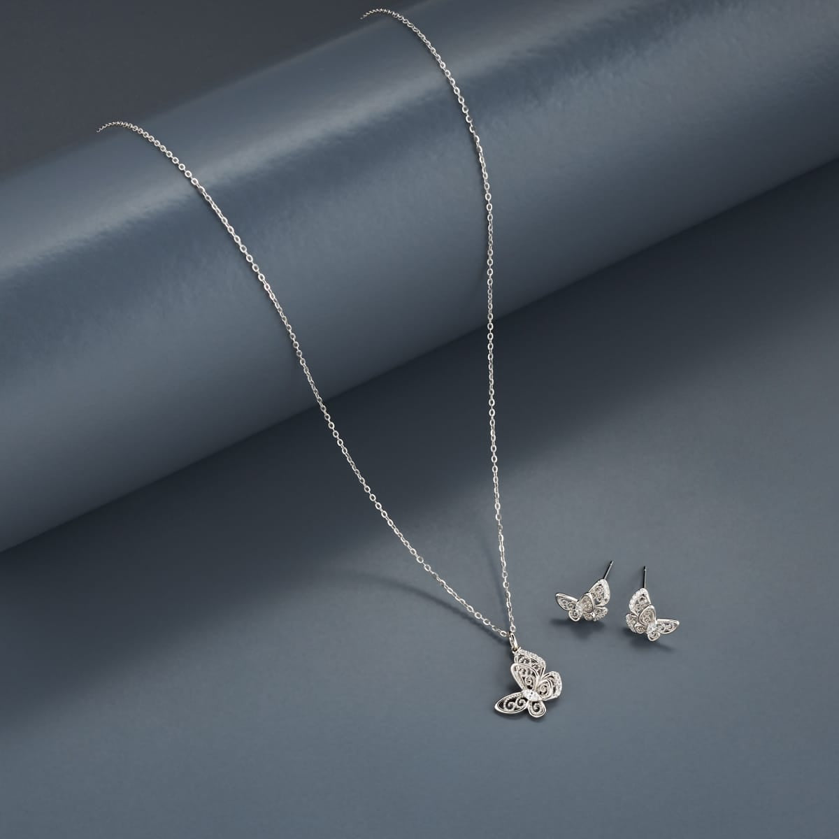 Silver Chain Pendant Earring Set 92.5 Silver Pendant with Chain and Earring Set 200649