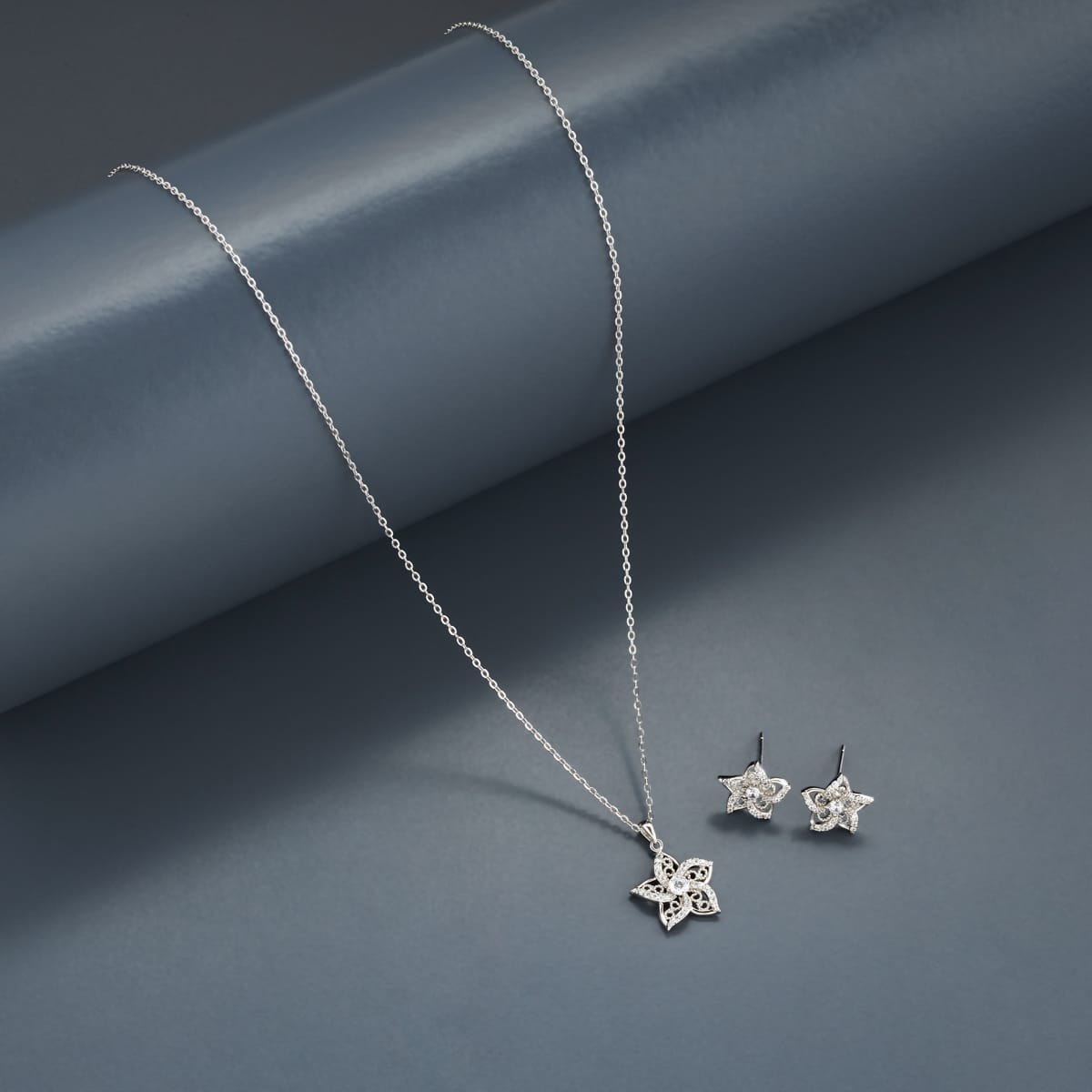 Silver Chain Pendant Earring Set 92.5 Silver Pendant with Chain and Earring Set 200650