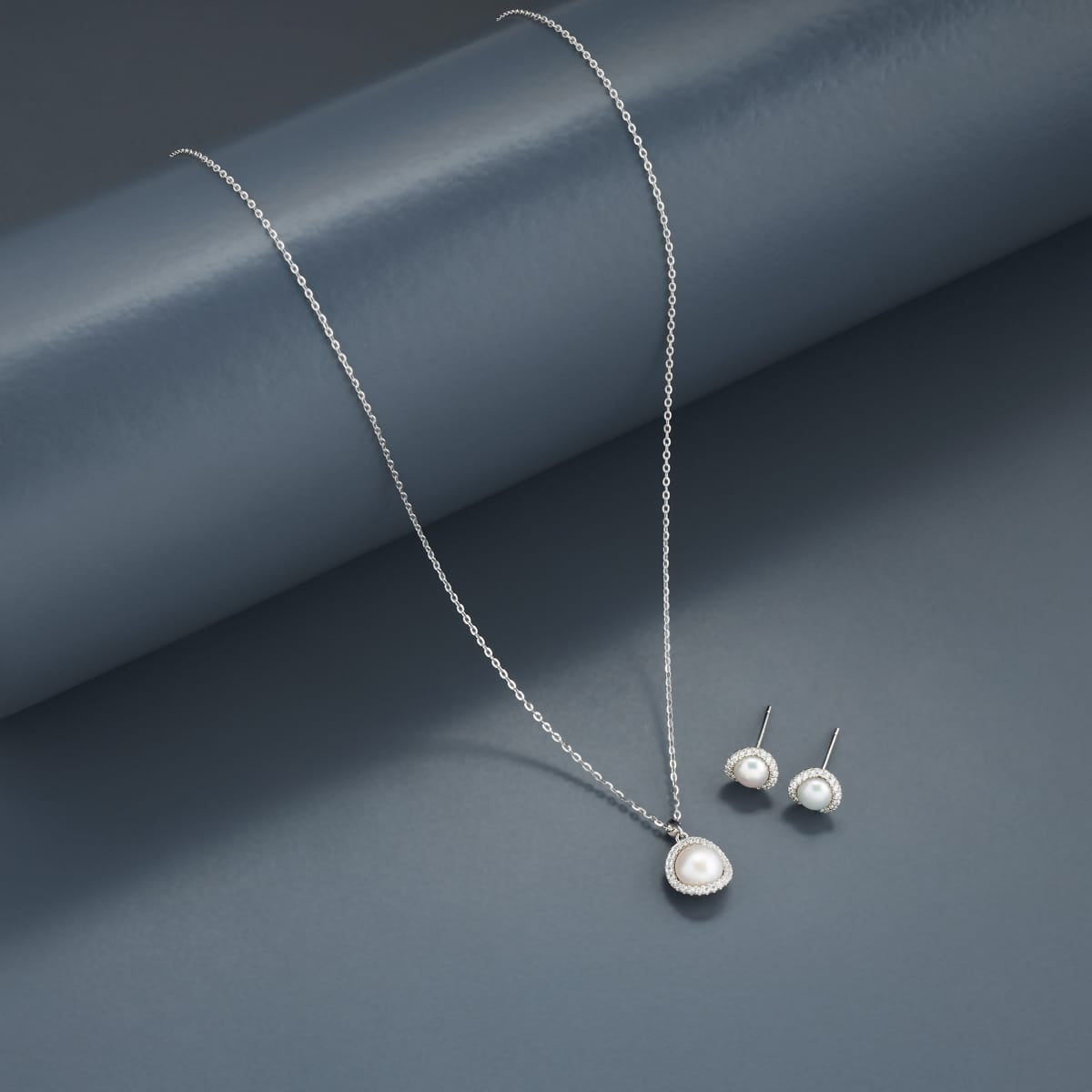Silver Chain Pendant Earring Set 92.5 Silver Pendant with Chain and Earring Set 200652