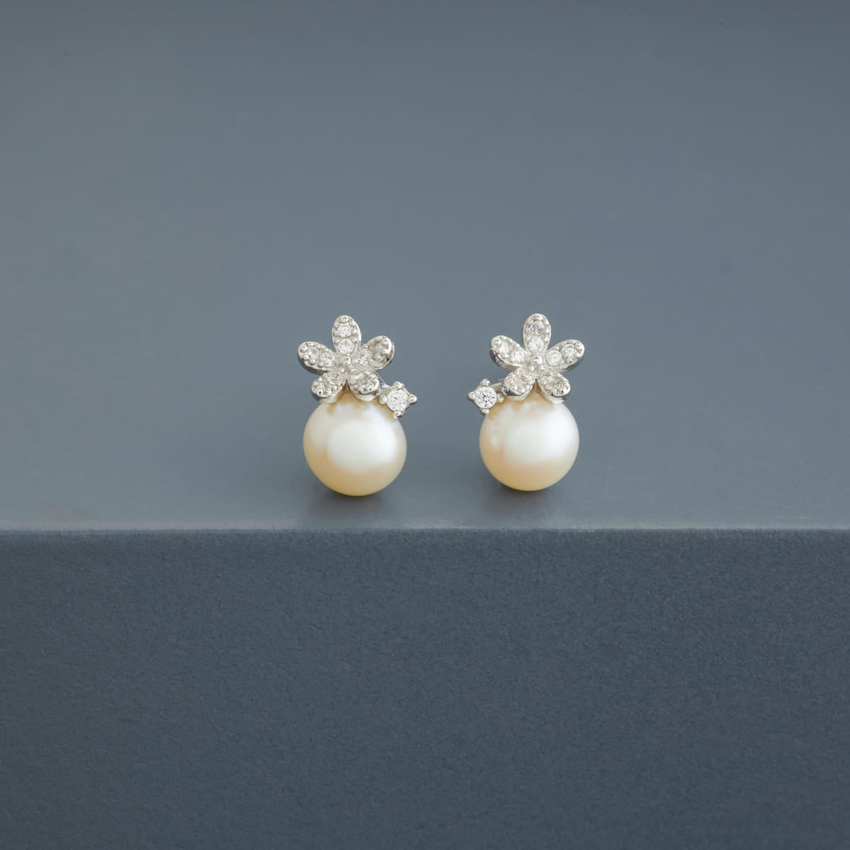 Silver Earring 92.5 Silver Earring 201020