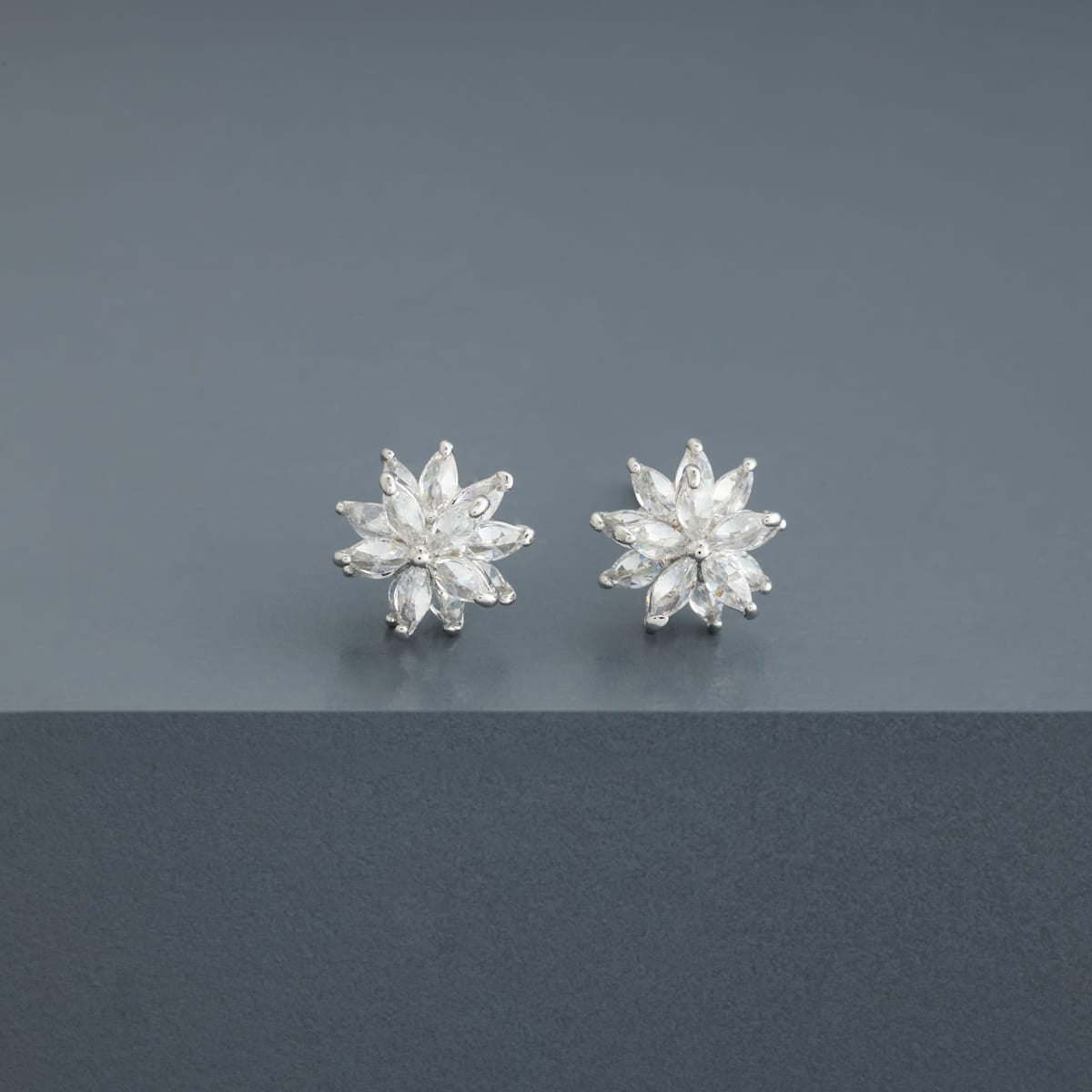 Silver Earring 92.5 Silver Earring 201098