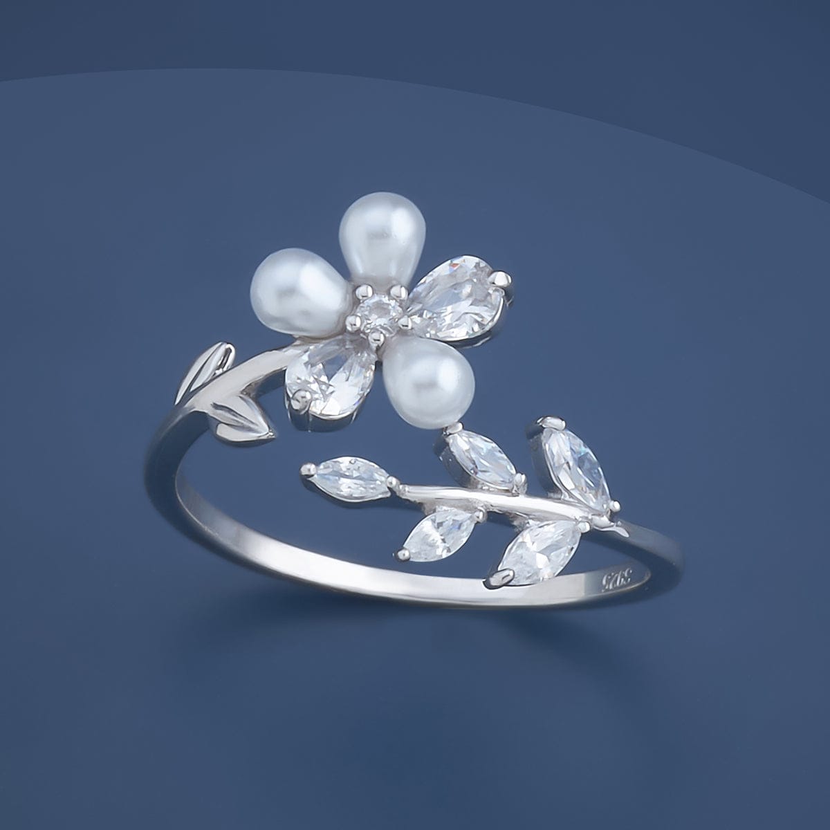 Luxury Dazzling Butterfly Ring - Lumeni Jewellery