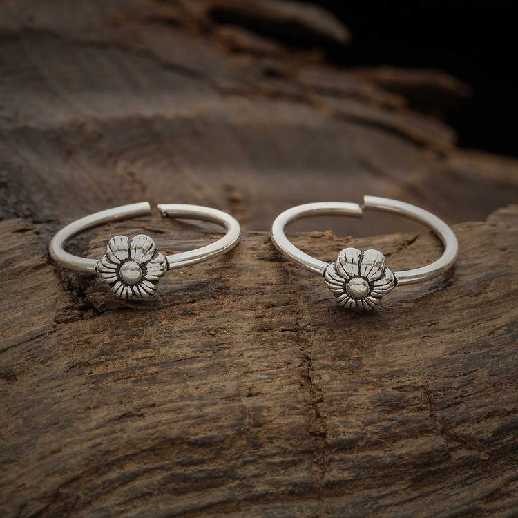 Indian Toe Rings Designs Online for Women