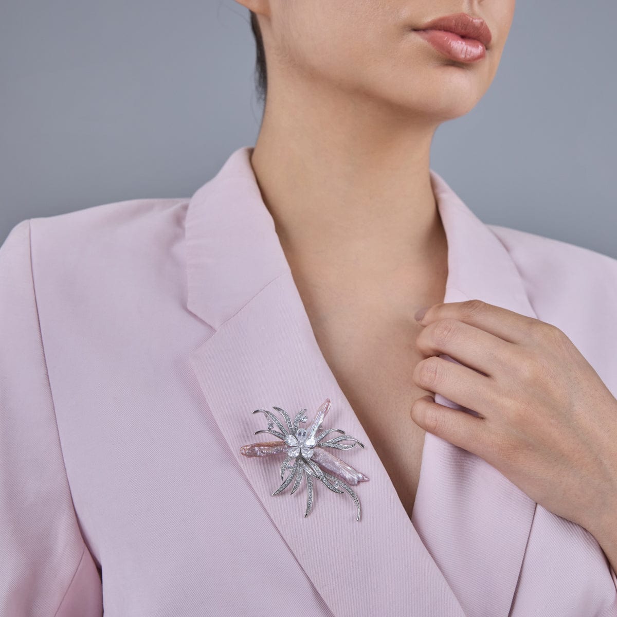 Trendy Brooch Trendy Brooch 185025