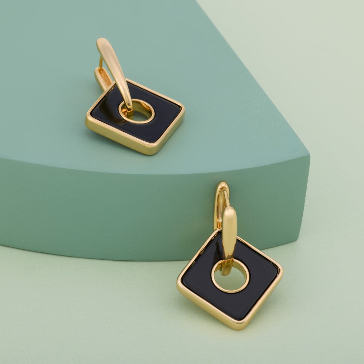 Trendy Earring Trendy Earring 189445