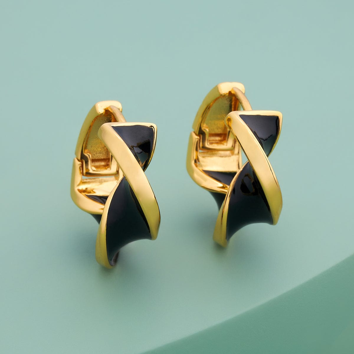Trendy Earring Trendy Earring 189691