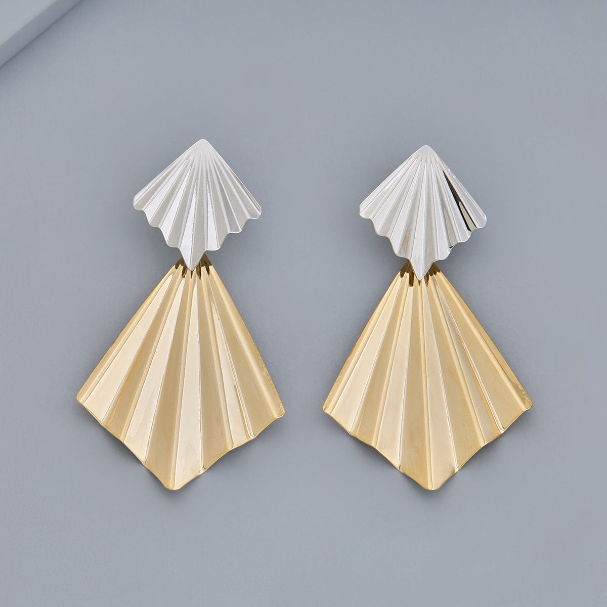 Trendy Earring Trendy Earring 166817