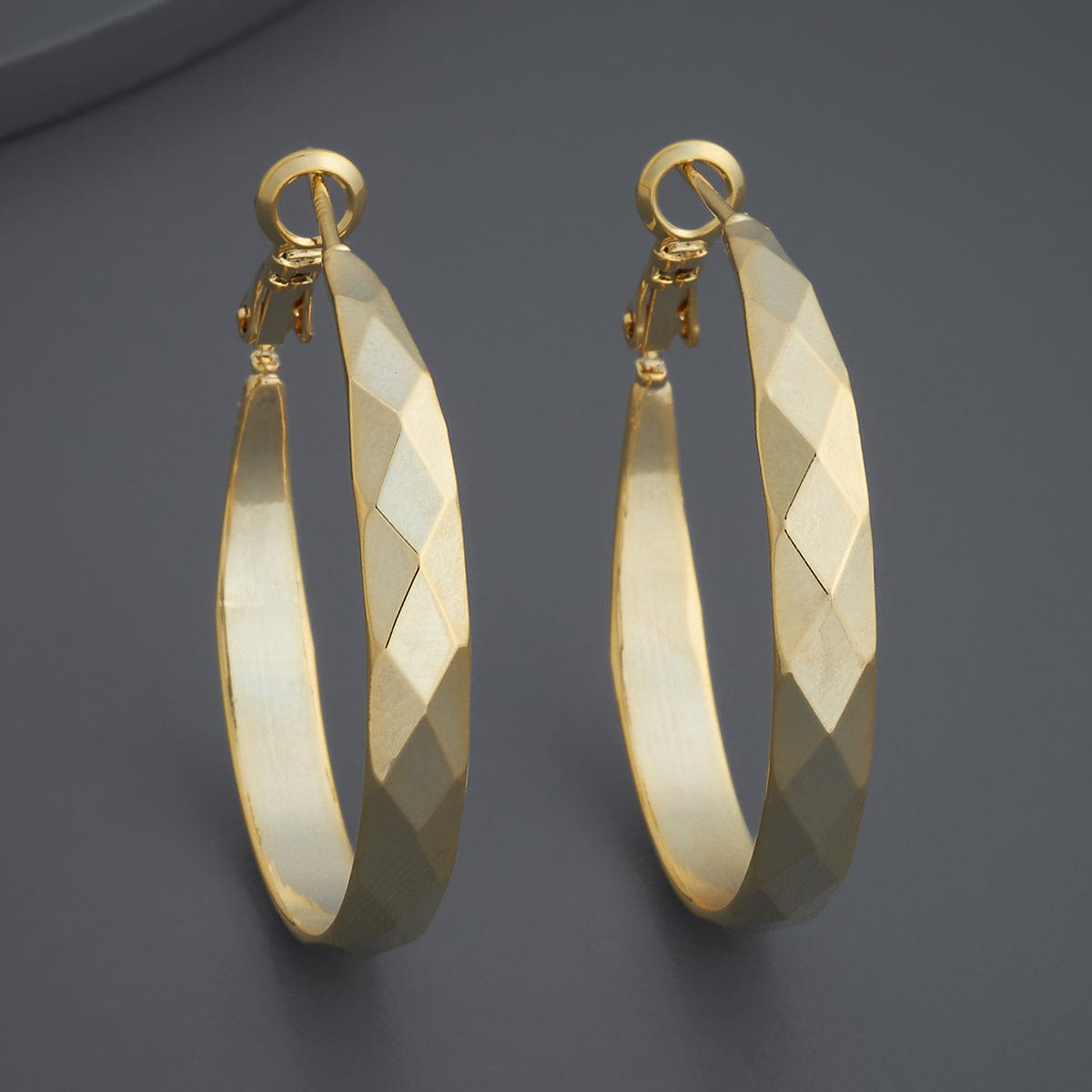Trendy Earring Trendy Earring 184111