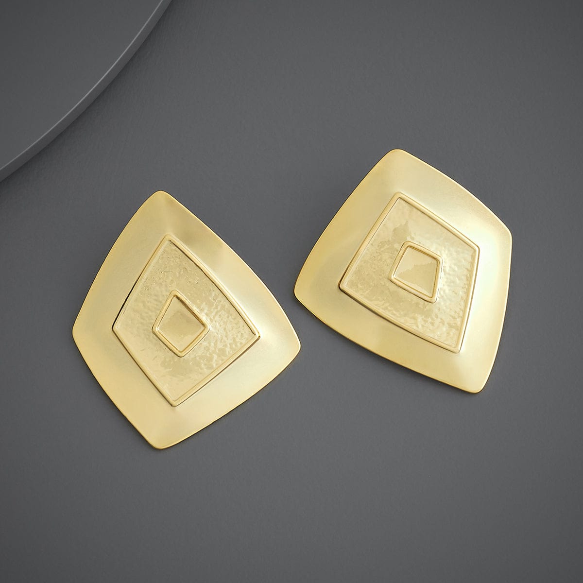 Trendy Earring Trendy Earring 185898