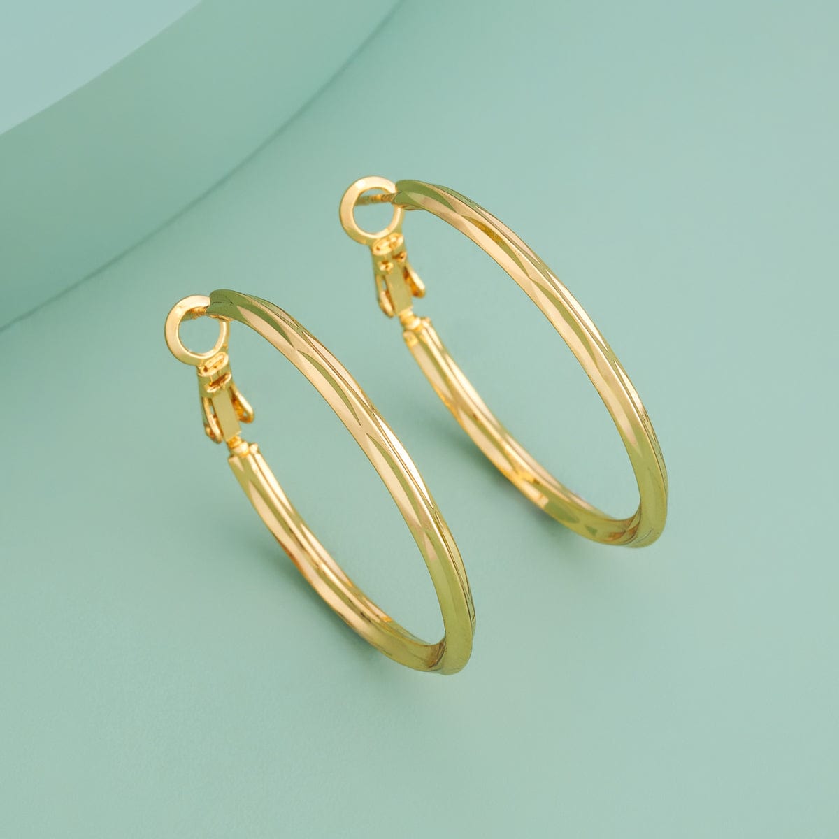 Trendy Earring Trendy Earring 189888