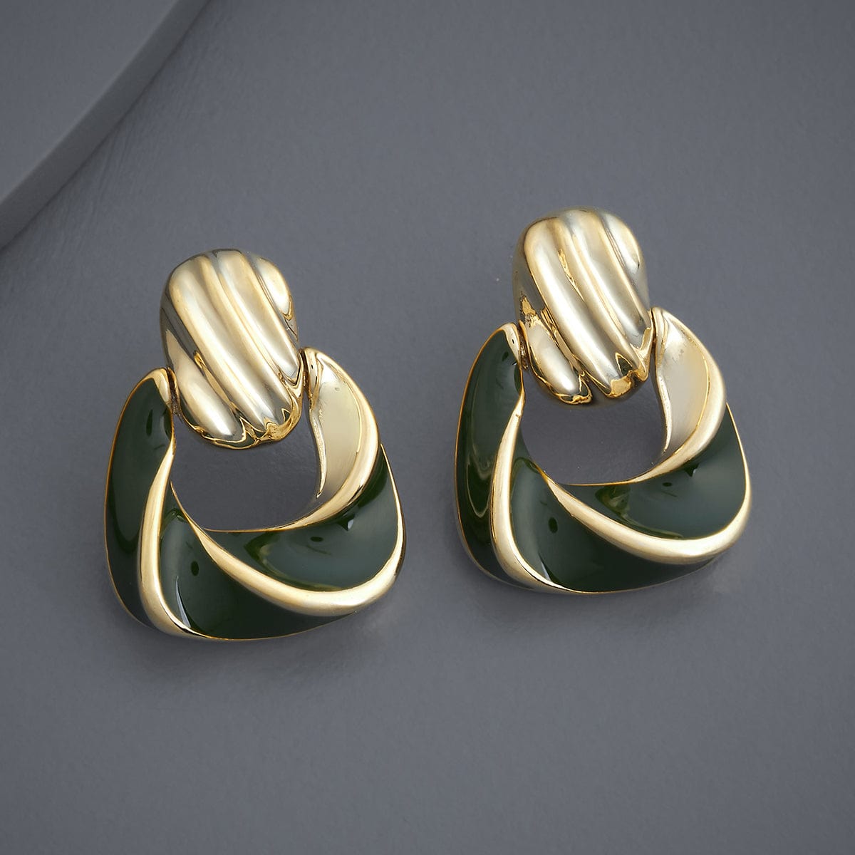 Trendy Earring Trendy Earring 184051
