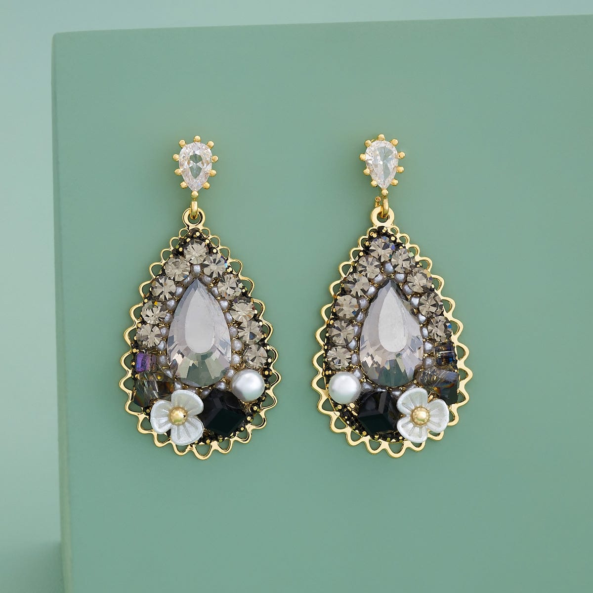 Trendy Earring Trendy Earring 190129